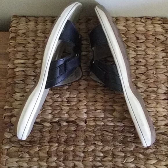 Easy Street slide sandals - Picture 4 of 7